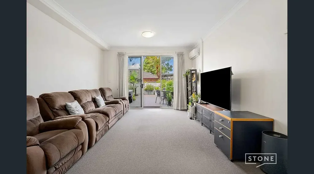 One Bedroom Apartmart