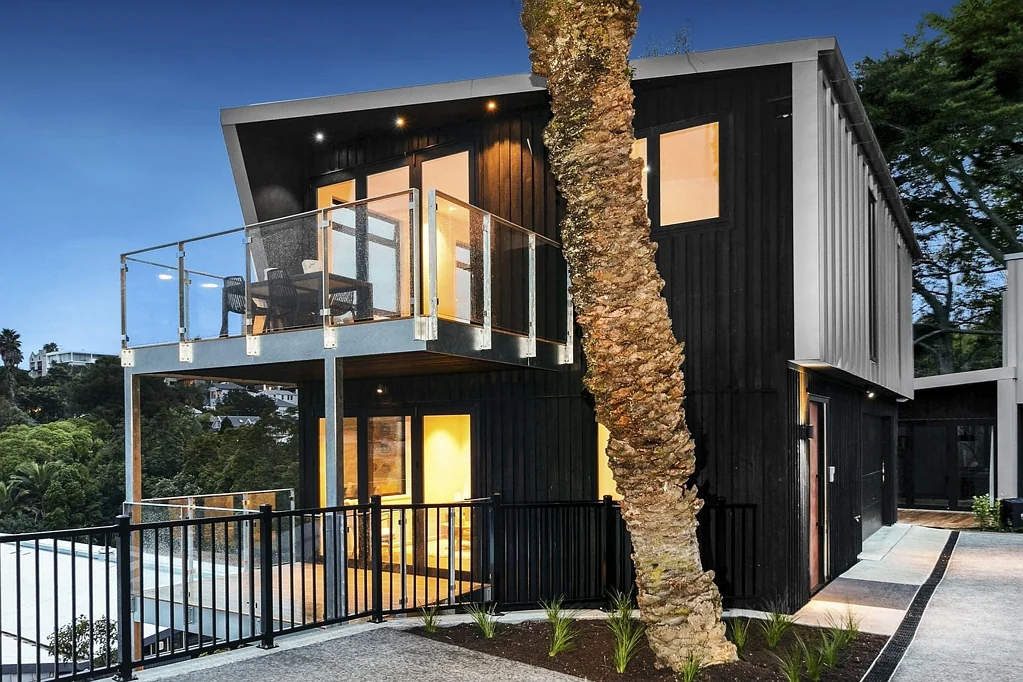 Prime Parnell Townhouse Living - Secure Your Slice of Auckland's Best Now!