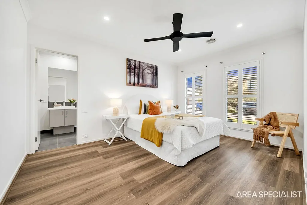 Thornhill Park 4غرفة نوم THE BRIEF: Grand Family Home With Side Access!