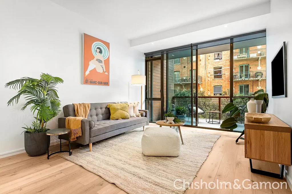 25/2 Esplanade West, Port Melbourne, VIC 3207