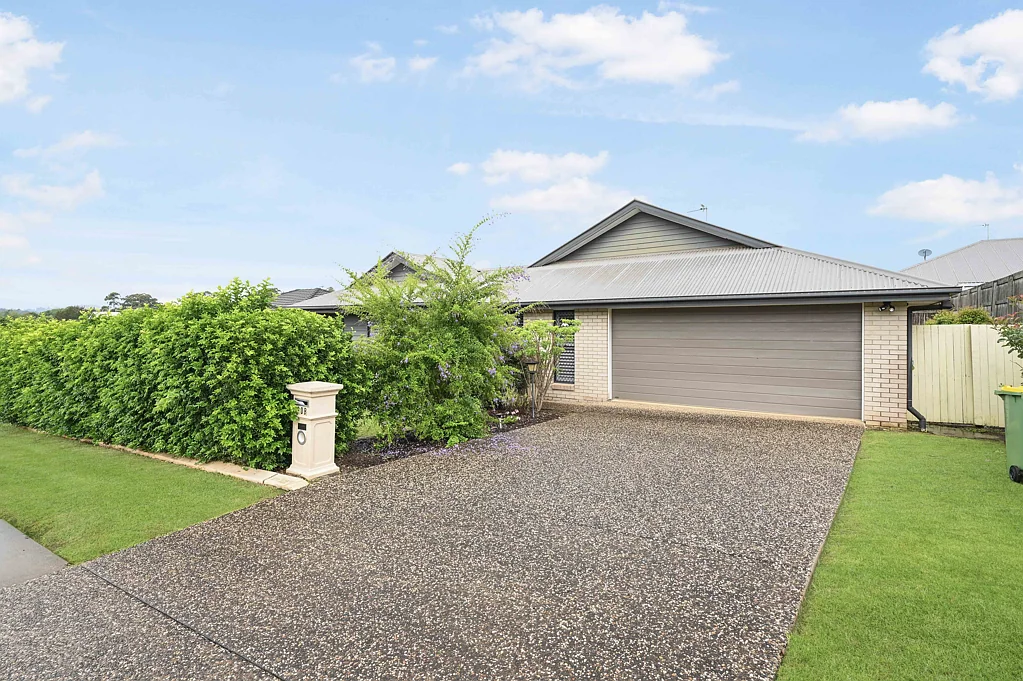 90B Hogg Street, Wilsonton Heights, QLD 4350