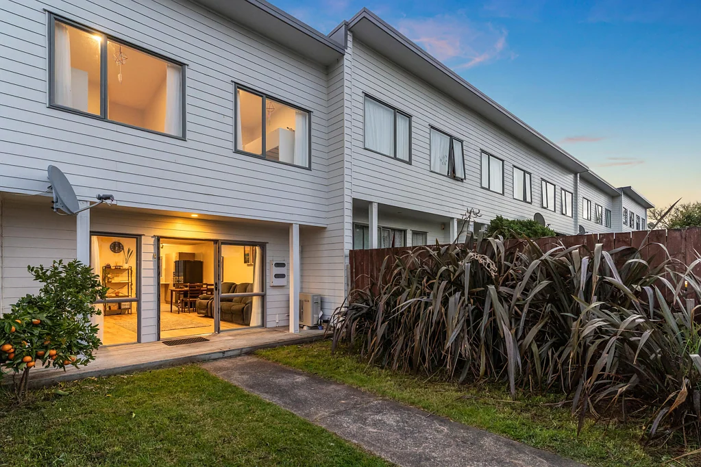 Henderson 3 Slaapkamer Spacious, Stylish & Easy to Enjoy