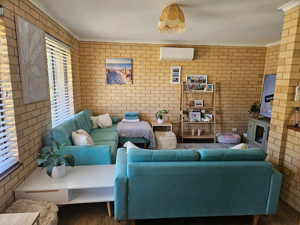 8 Canny Place, Port Denison, WA 6525