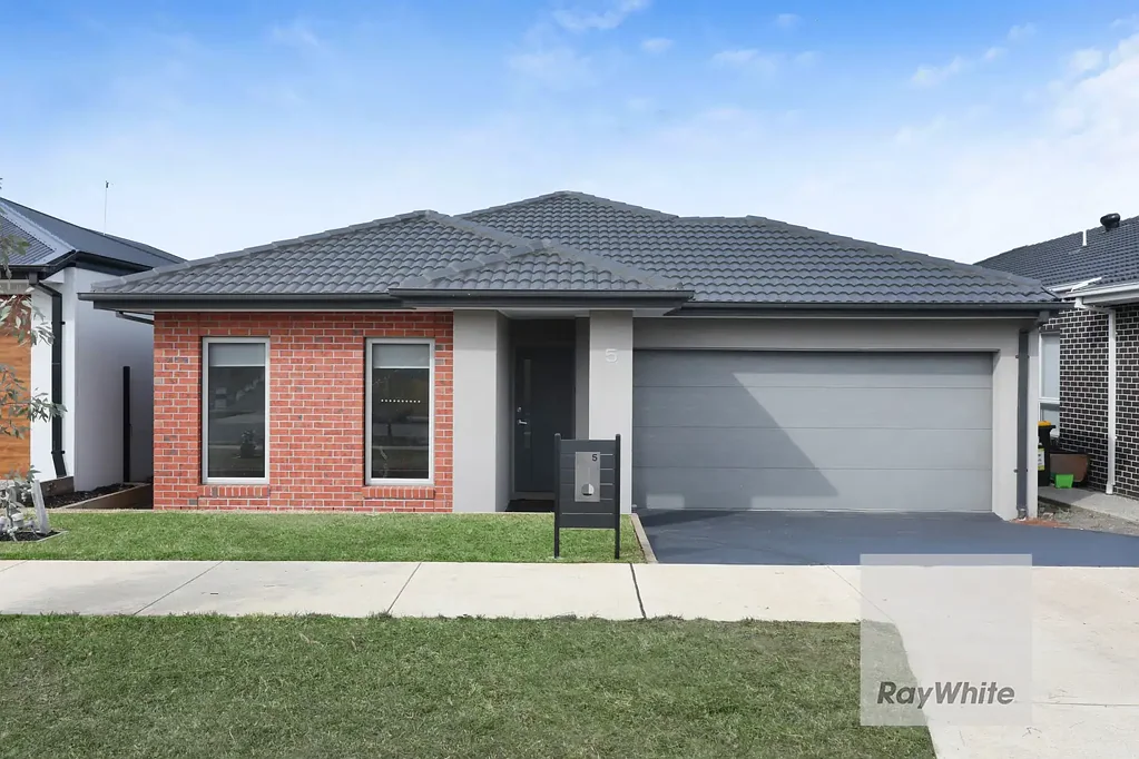 Welcome to Your New Sanctuary at 5 Leaf Street, Mickleham!