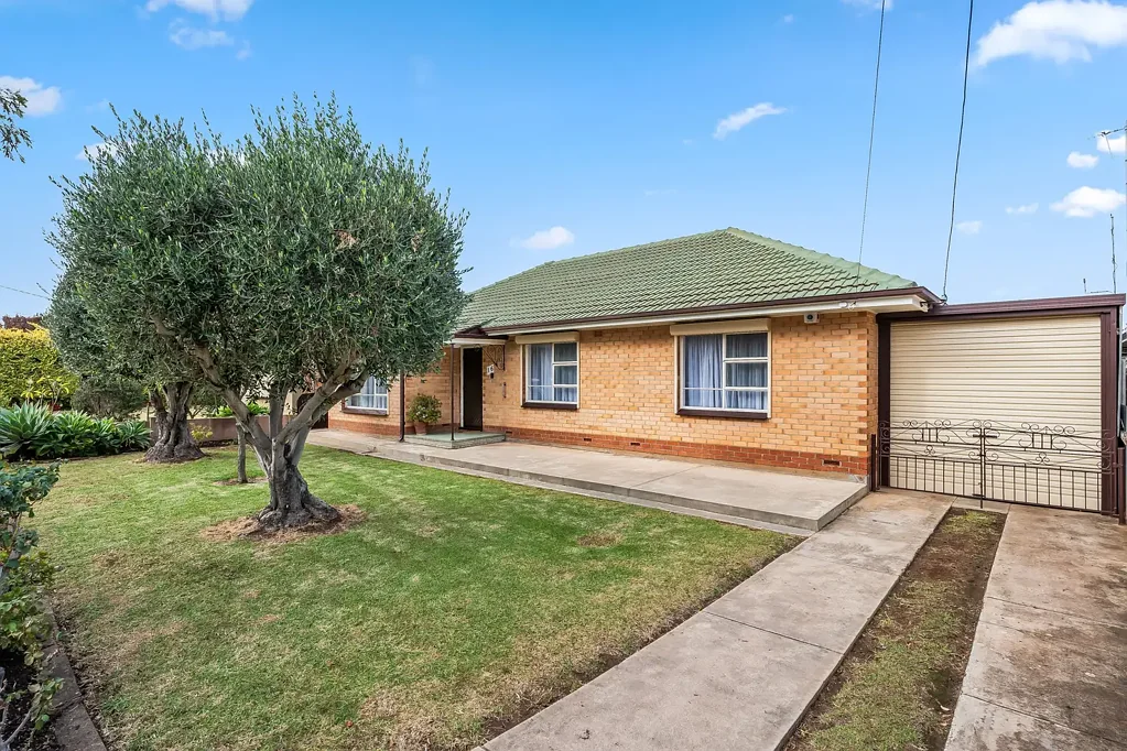 Mitchell Park 4침실 Endless Potential and Unmatched Location - A True Family Treasure