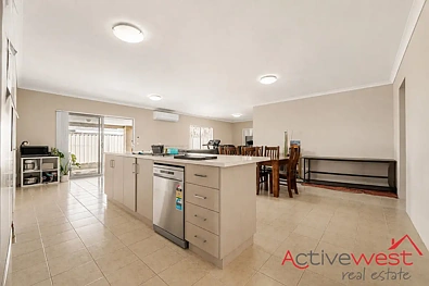 15 Barracuda Chase, Sunset Beach, WA 6530, 4 Schlafzimmer, 2 Badezimmer, House