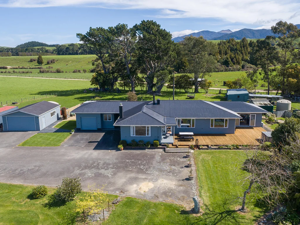 Masterton 4房  Space, versatility and country living