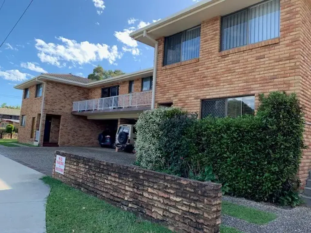 FULLY FURNISHED 2 BEDROOM UNIT -  WATER INCLUDED