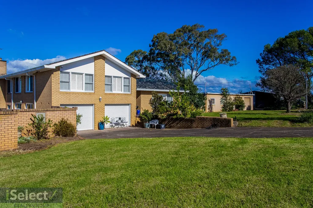 FAMILY HOME WITH POOL, HUGE SHED ON A LARGE PARCEL
