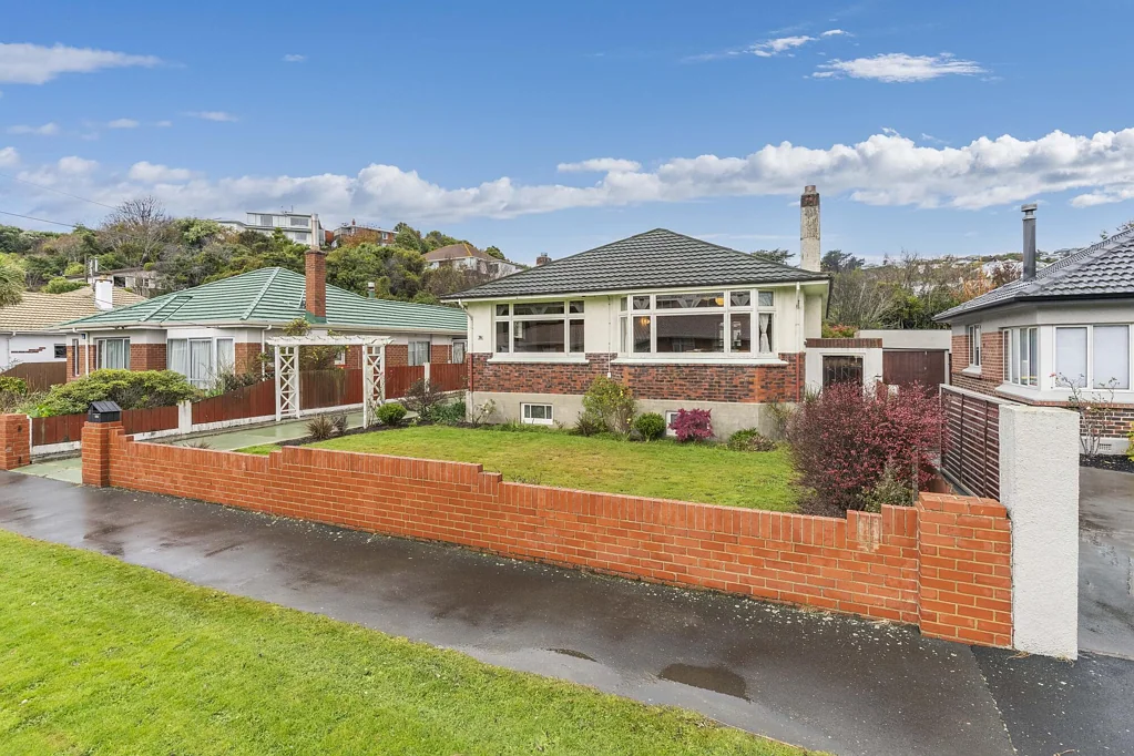 Andersons Bay 3房  Beloved Family Home Could Be Yours!