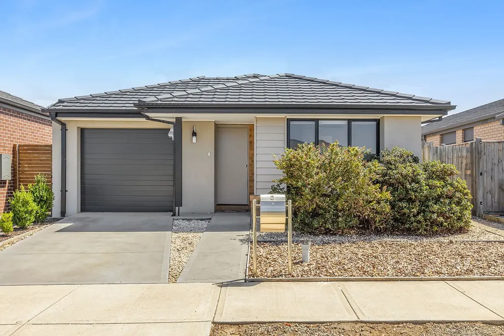 8 Ackerman Street, Armstrong Creek, VIC 3217