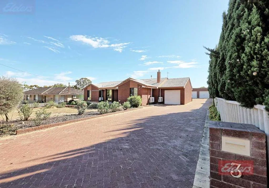 3 Randall  Street, Wagin, WA 6315