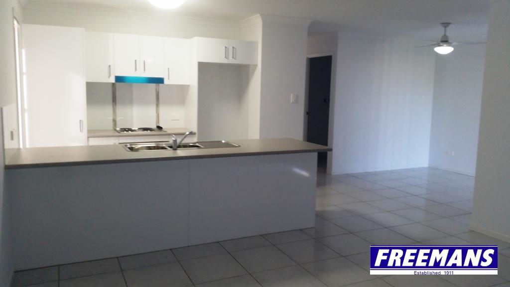 27C KINGAROY ST, KINGAROY QLD 4610, 0 રૂમ, 0 બાથરૂમ, House