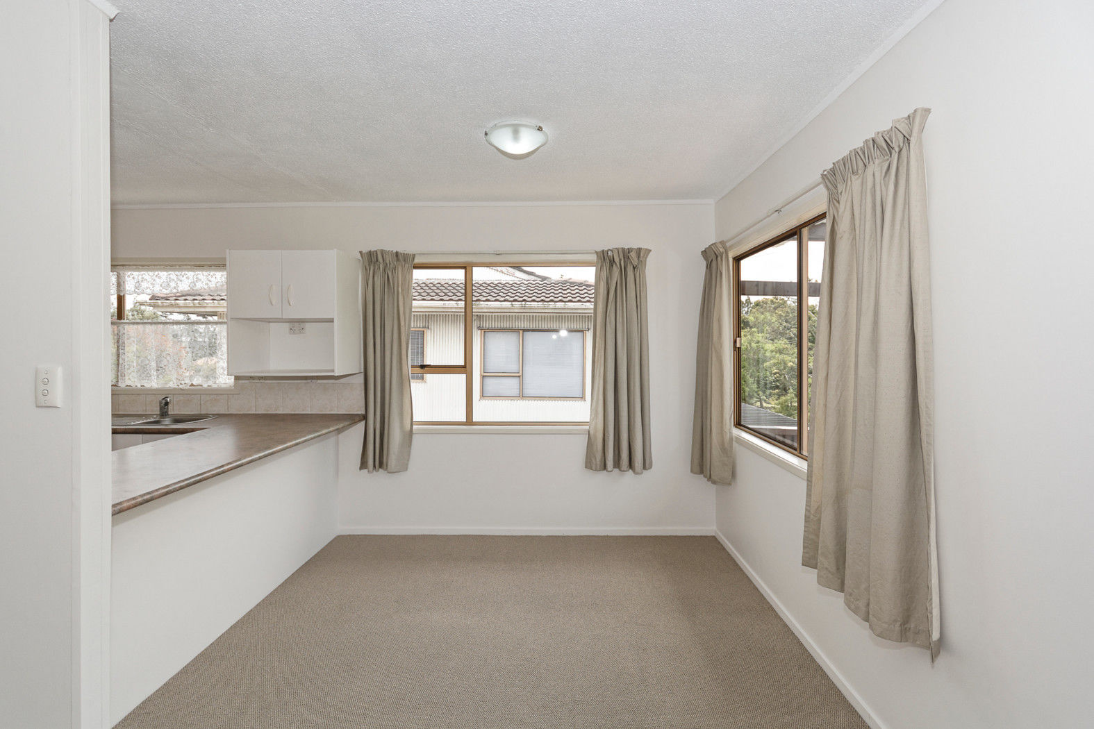 1/12 Sunnyside Road, Sunnyvale, Auckland - Waitakere, 3 침실, 1 욕실