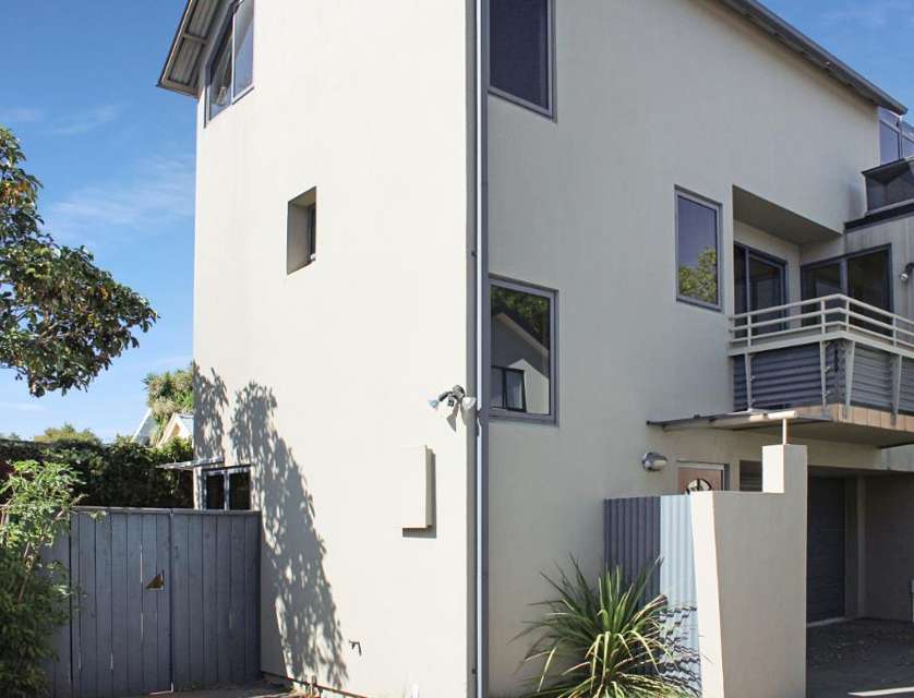 2/123 Chester Street East, 1419, Canterbury, 3部屋, 2バスルーム, Townhouse