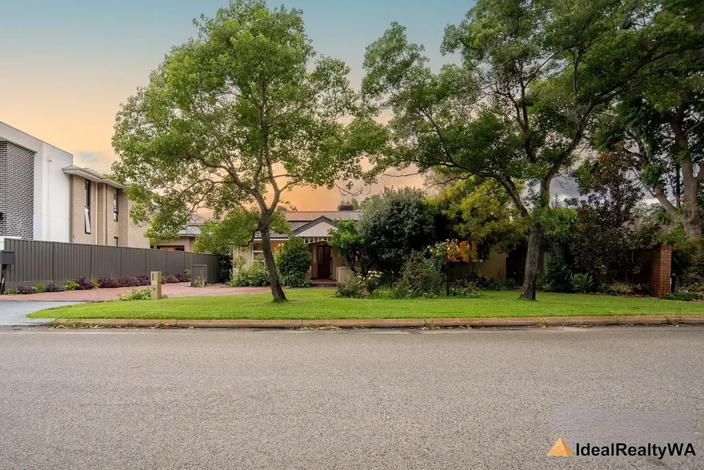 13 Massey Street, Rossmoyne, WA 6148