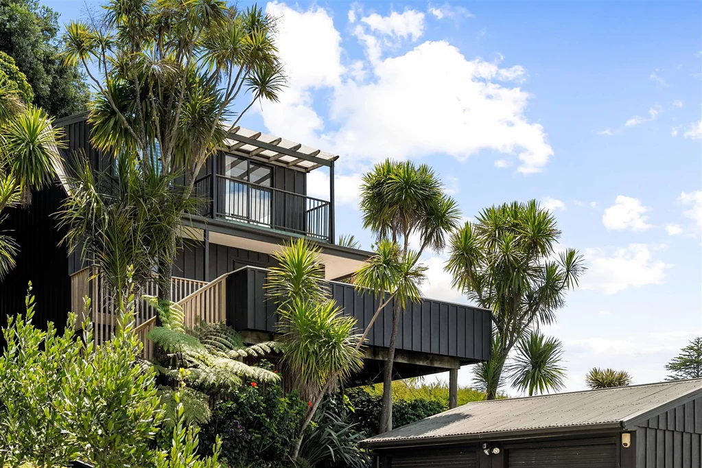 Whangamata 2غرفة نوم Renovation Just Finished - Full Site - Views