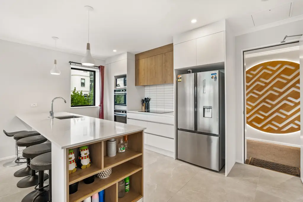 Hobsonville 3ห้องนอน OVERSEAS OWNER NEEDS THE PROPERTY SOLD!