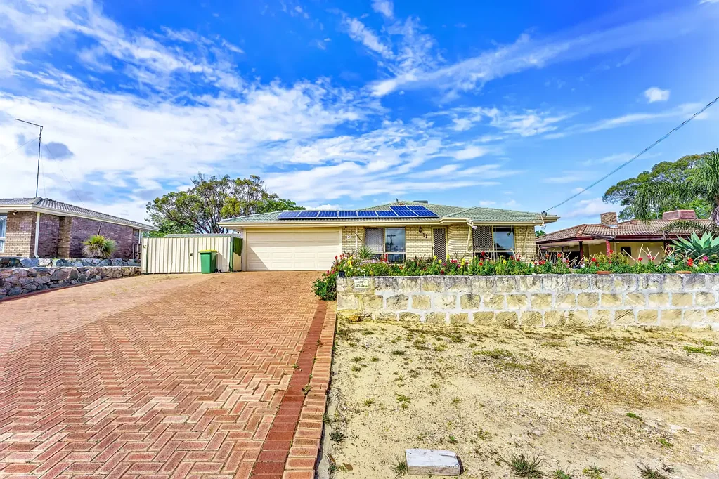 Mandurah 4Habitaciones SPACIOUS FAMILY HOME ON 809 SQUARE METRES WITH GREAT OUTDOOR LIVING