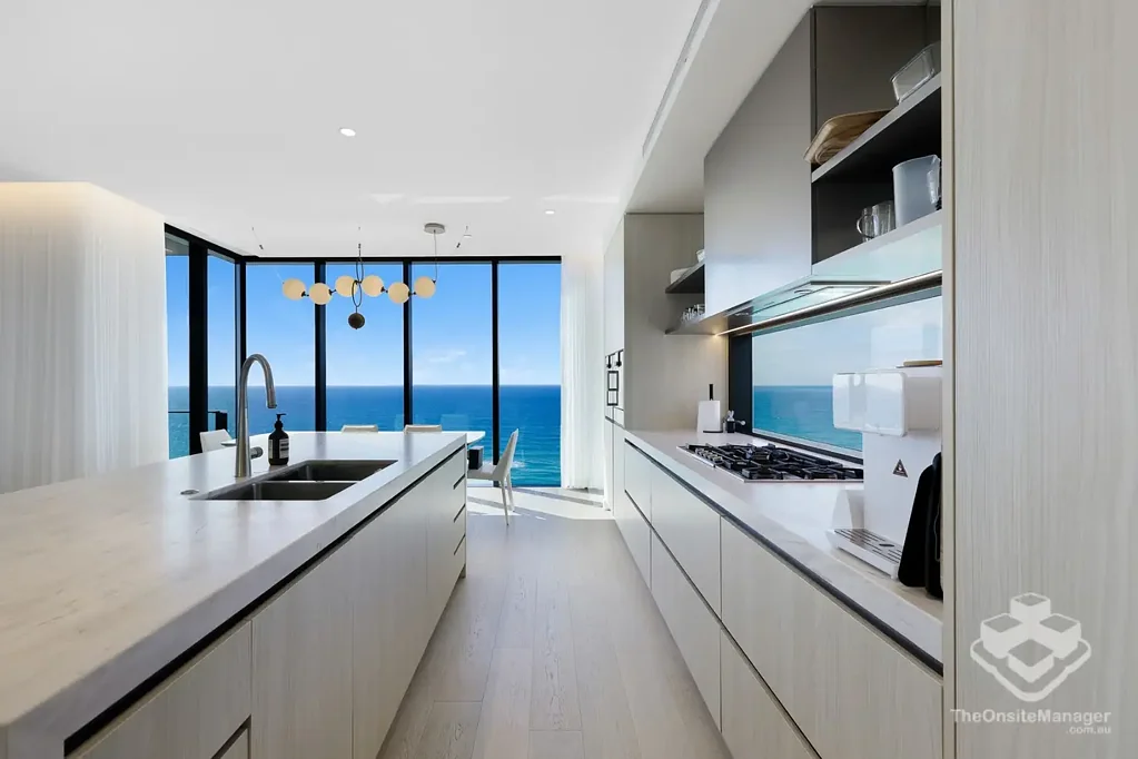 Broadbeach 5 Bedroom EXPANSIVE 366sqm FIVE-BEDROOM RESIDENCE AT LUXE BROADBEACH