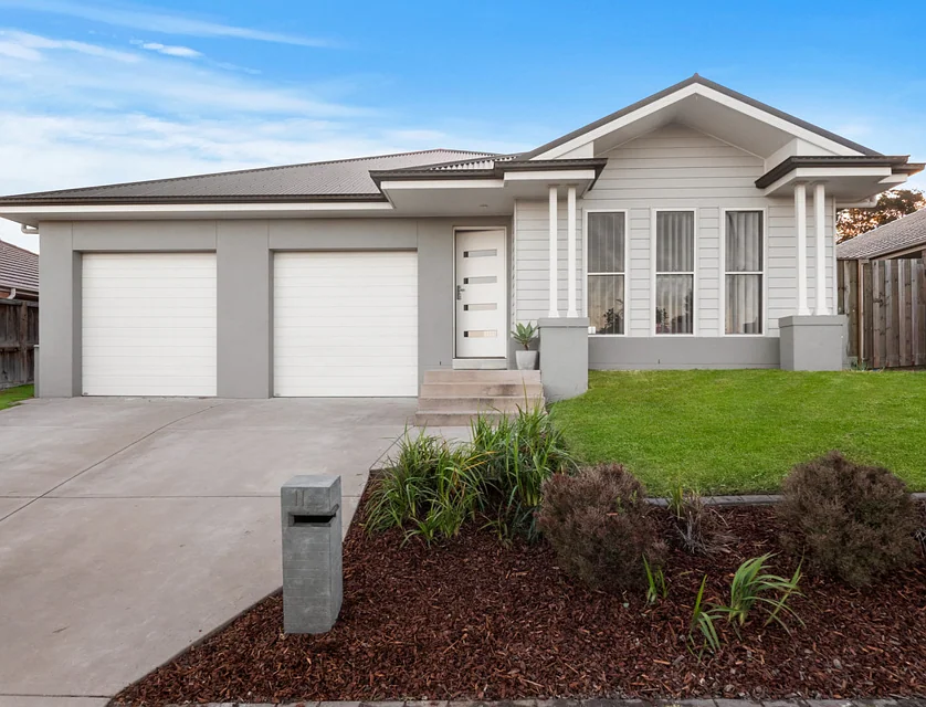 11 and 11A McGlinchey Crescent, Thornton, NSW 2322, 5 ਕਮਰੇ, 2 ਬਾਥਰੂਮ, House