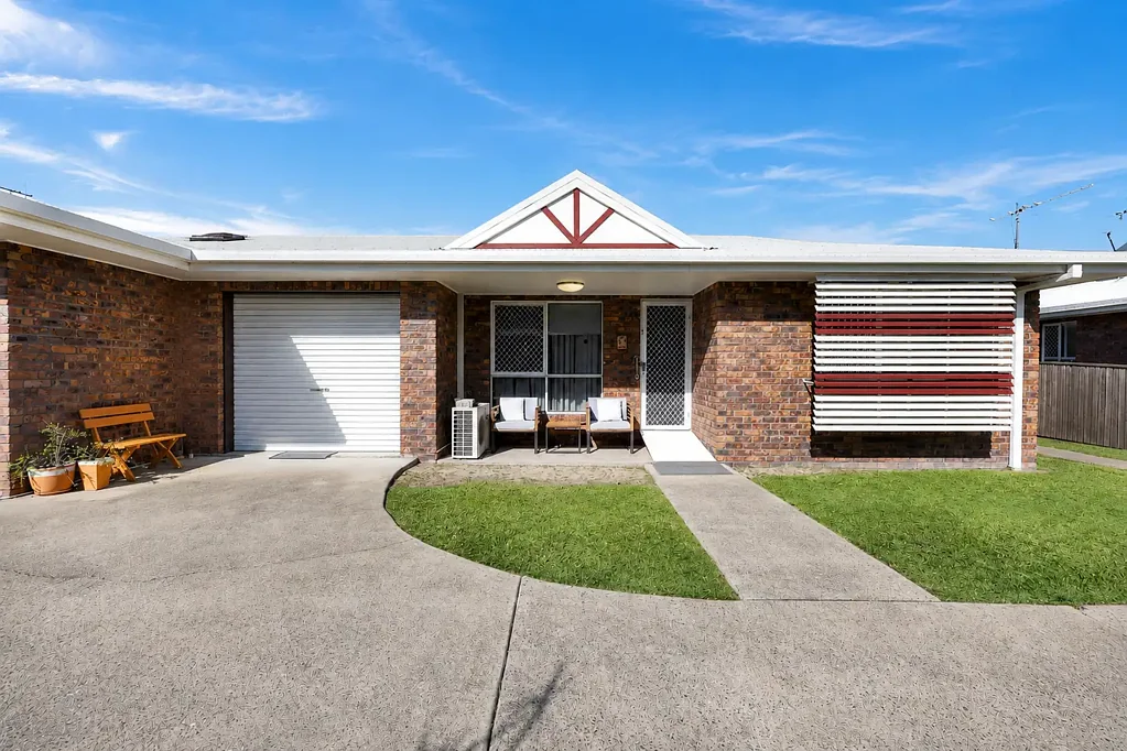 South Mackay 2房  Spacious Unit with Yard