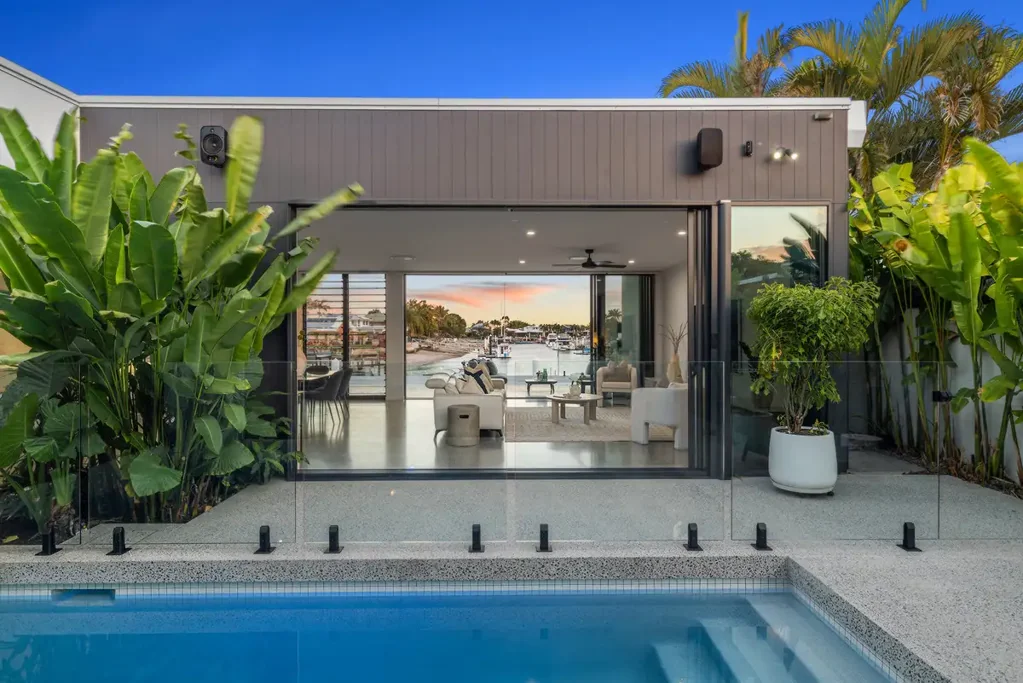Minyama 4部屋 BRAND NEW DEEP WATER LUXURY IN ONE OF MINYAMA'S MOST PRESTIGIOUS WATERFRONT STREETS