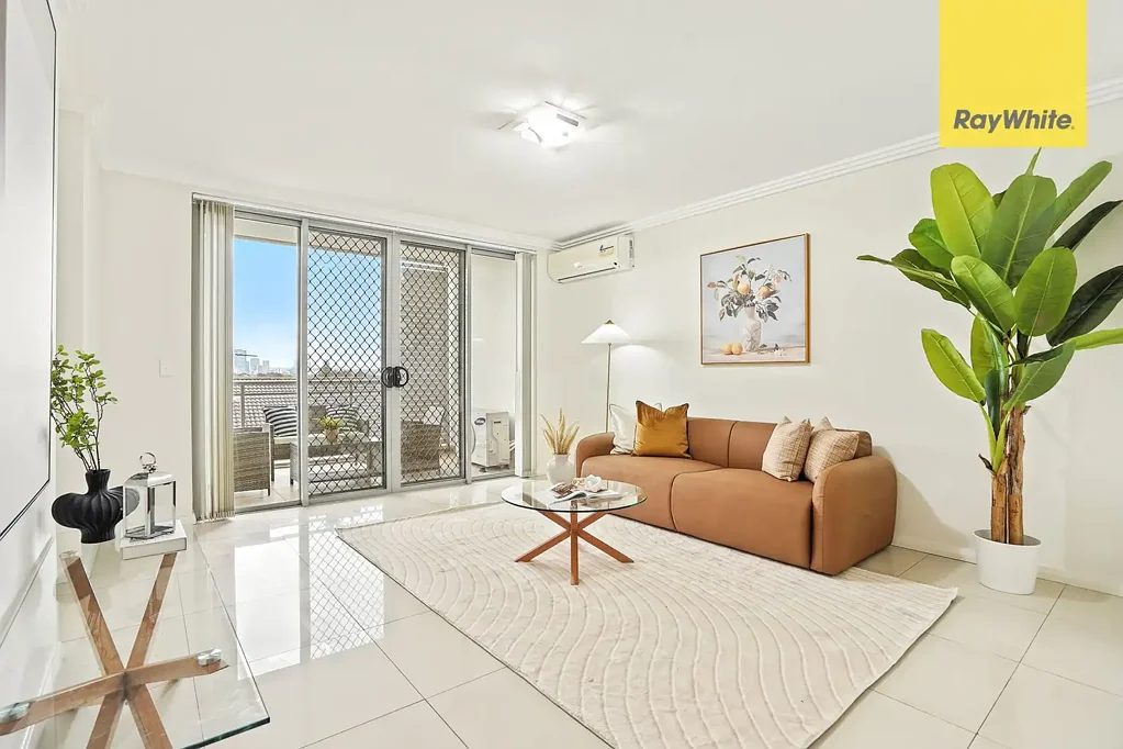 Guildford 3 Bedroom SOLID, SPACIOUS & SUNLIT WITH PARRAMATTA CITY VIEWS