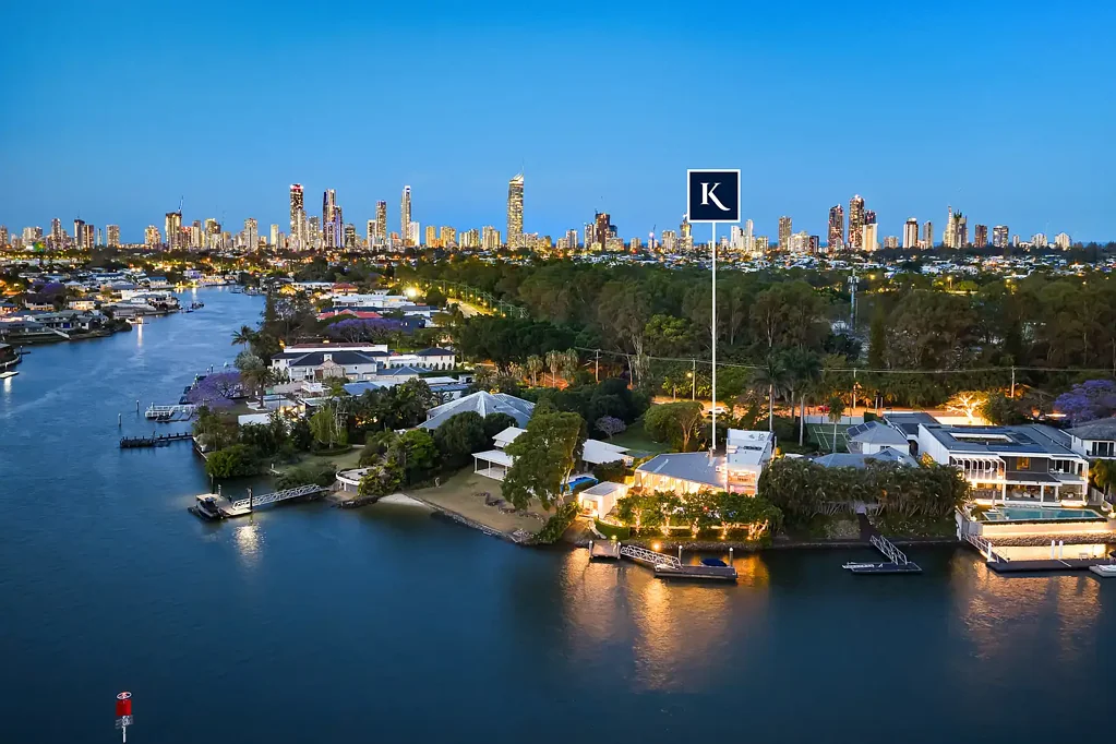Broadbeach Waters 5房  Vive la Révolution - An Iconic Statement of Extraordinary Luxury on Main River