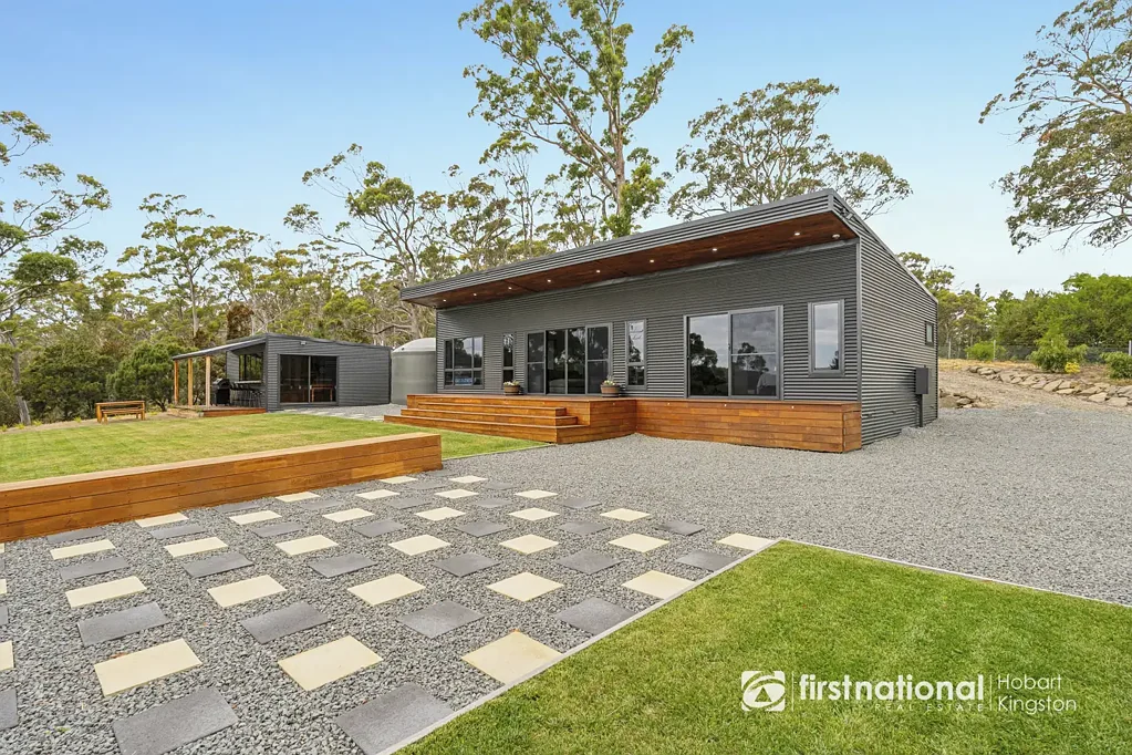 Great Bay 3Phòng ngủ North-Facing Coastal Living with Sweeping Channel Views - New Build, Nothing Left to Do!
