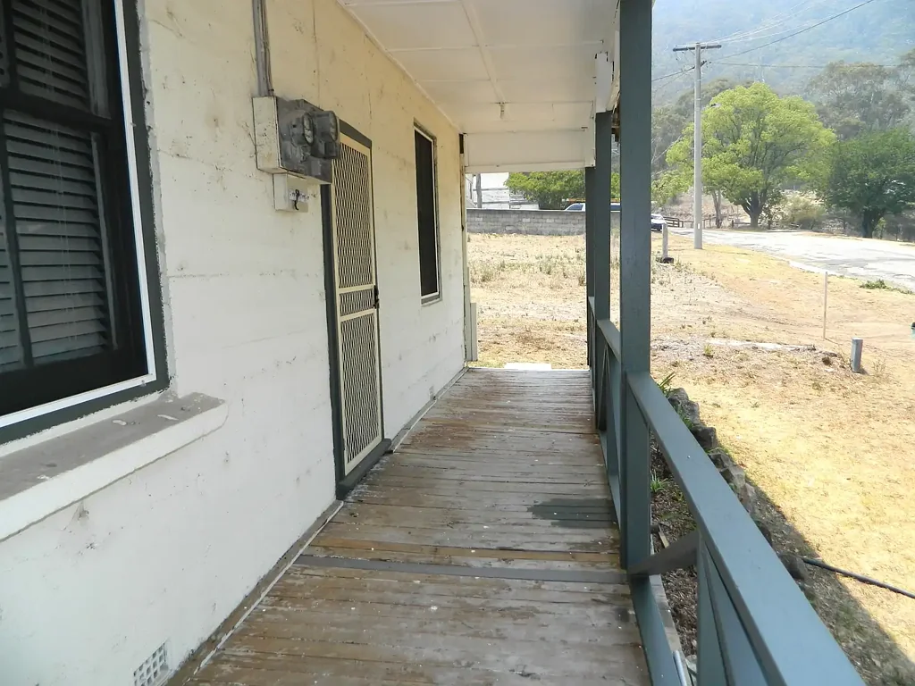Charbon 4Zimmer Well Priced Investment Property