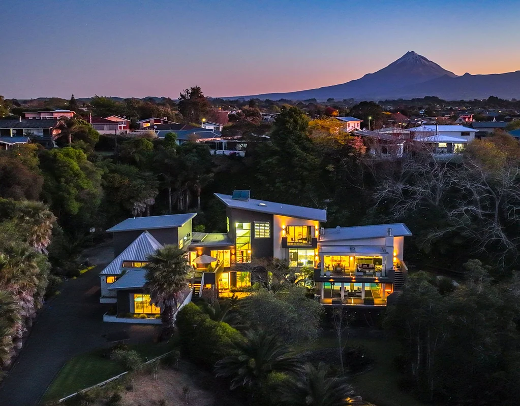 Merrilands 5房  Magnificent Sanctuary Of Grand Design