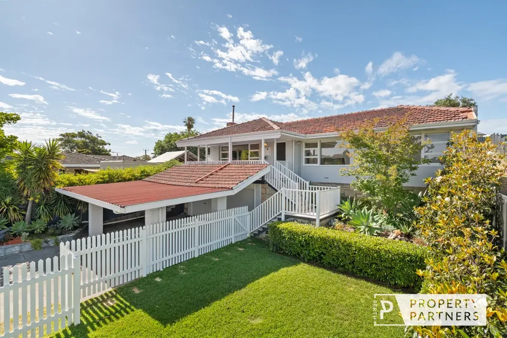 6 Greenwell Street, Scarborough, WA 6019