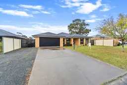 4 Kelly Court, Stratford