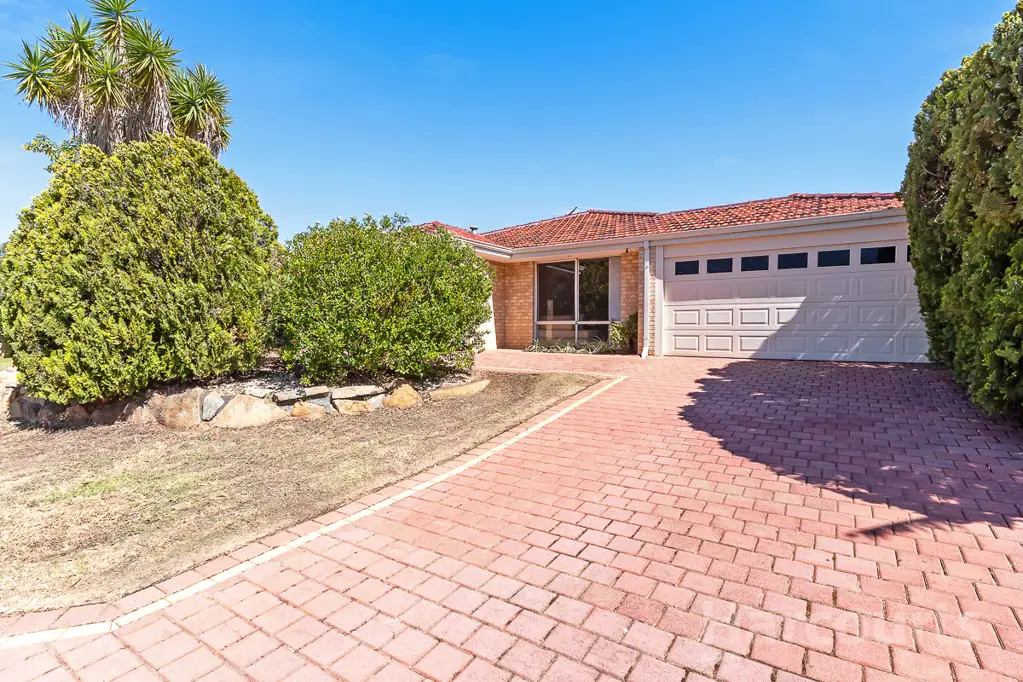 43 Eastleigh Loop, Currambine, WA 6028