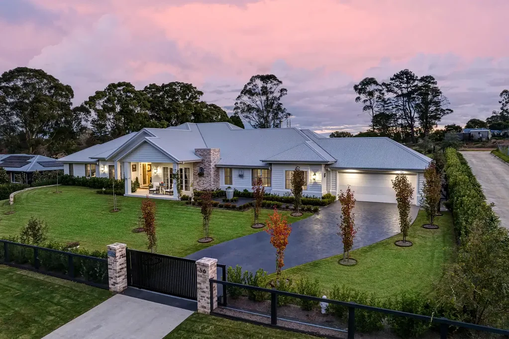 Exeter 5 Bedroom An Enchanting Exeter Escape: Sophisticated Country Living at its Finest