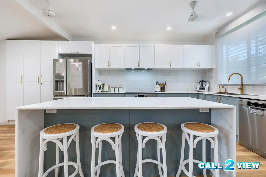 Karama 4ห้องนอน Renovated, Elevated and Ready to Impress!