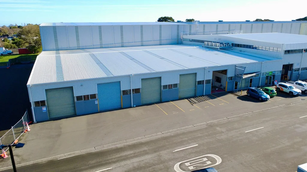 Roslyn  Versatile industrial warehouse and workshop