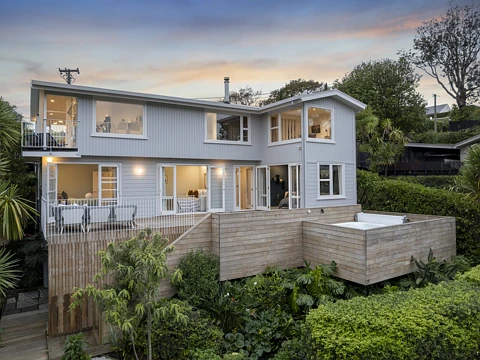 Saint Heliers 4房  Sun soaked family retreat with panoramic views