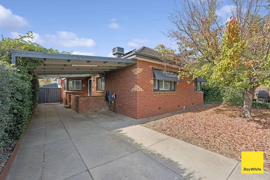 Flora Hill 4chambre Renovated Art Deco Charm Meets Contemporary Luxury