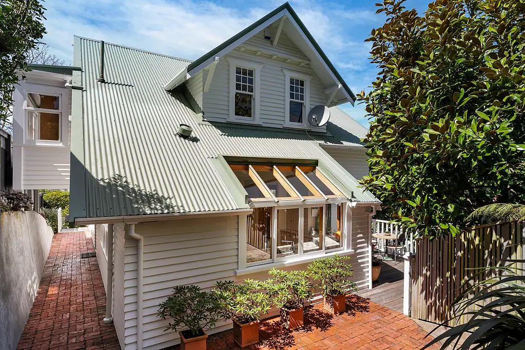 19 Rawhiti Terrace, Kelburn, Wellington