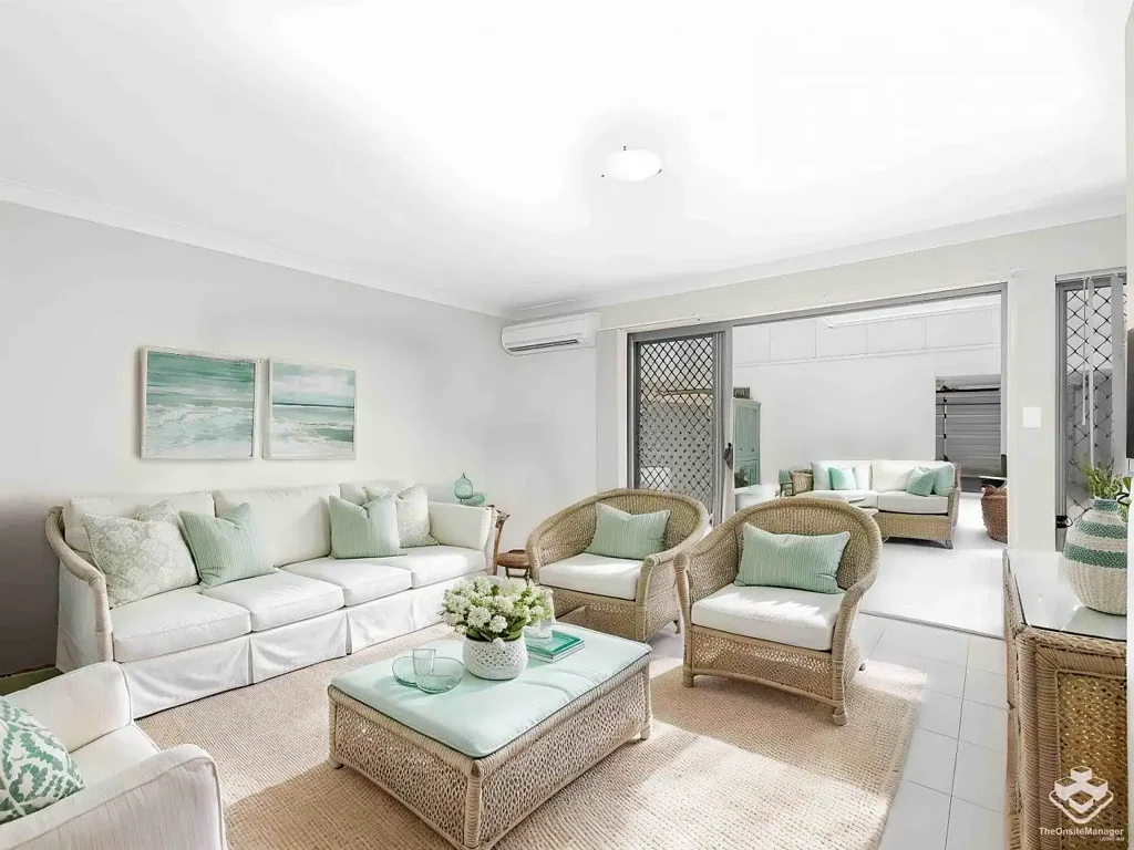 Stylish Townhouse Living in Prime Mango Hill Location!