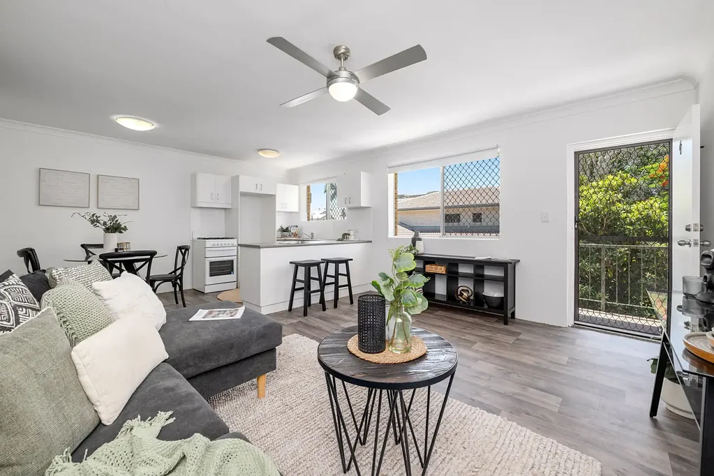 Coorparoo 1部屋 Perfect stepping stone - Pristine apartment with Friday cocktails & swift city links at your feet