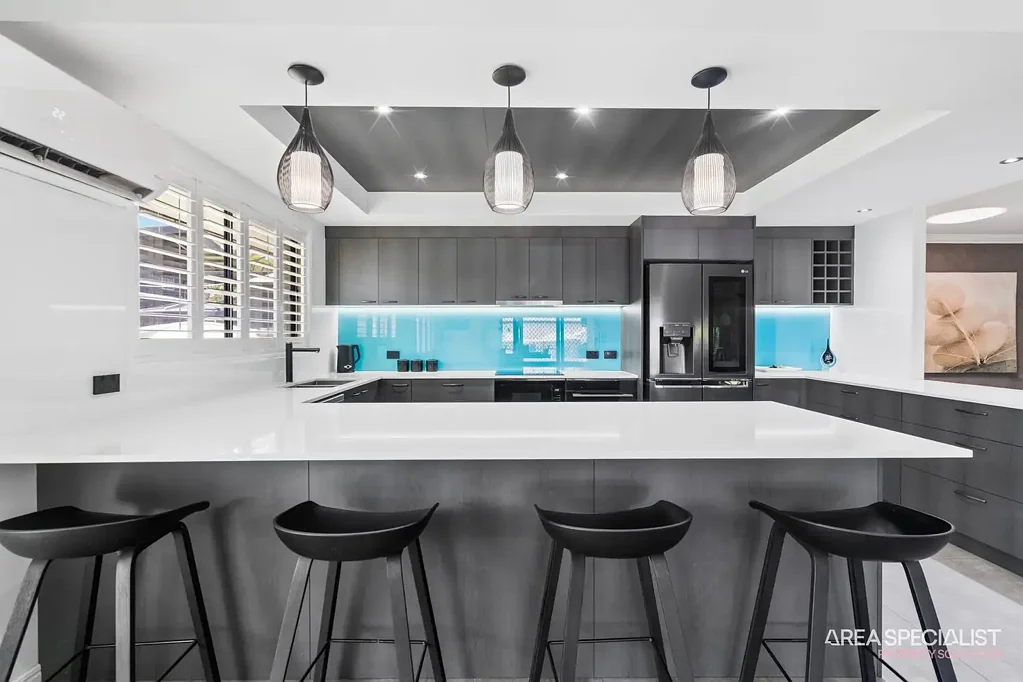 Jacobs Well 6ห้องนอน Unrivalled Family Retreat | Dual Living, Huge Block & Stunning Pool