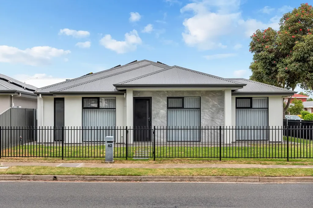 62 Recreation Parade, West Lakes Shore, SA 5020