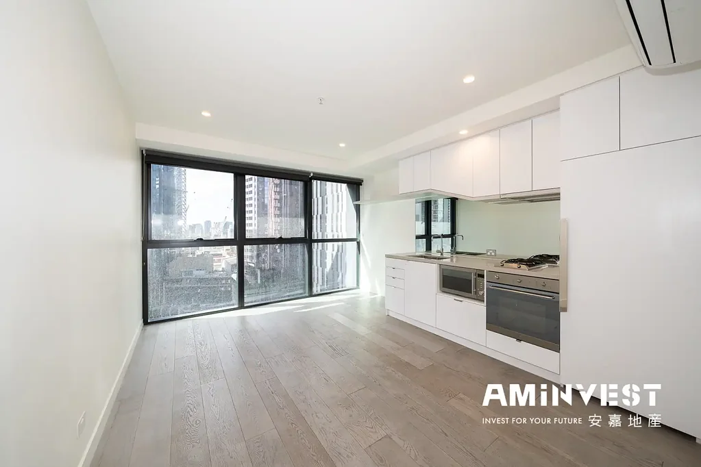 2BED 1BATH HIGH RISE APARTMENT, LOCATED BESIDE MELBOURNE CENTRAL