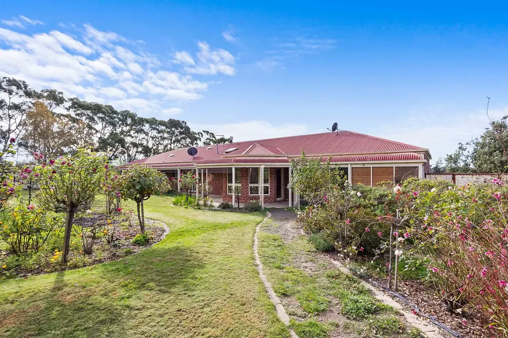 Haddon 4房  A Rare Rural Holding on Ballarat's Doorstep – 113.5 Acres of Lifestyle, Grazing & Exceptional Infrastructure