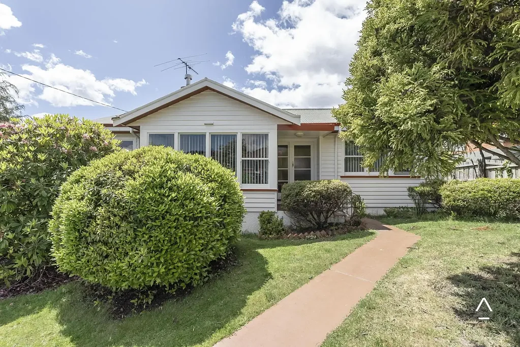 Trevallyn Family Cottage