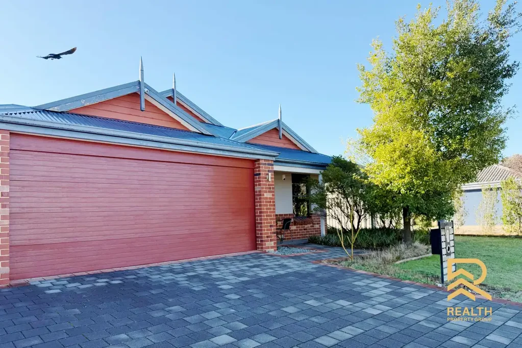 FAMILY HOME READY TO MOVE IN!