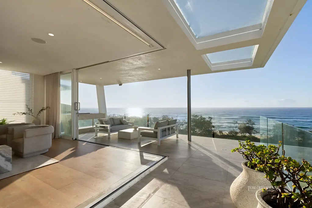 Sunrise Beach 4房  A World Beyond: Absolute Beachfront; Unequalled Extravagance